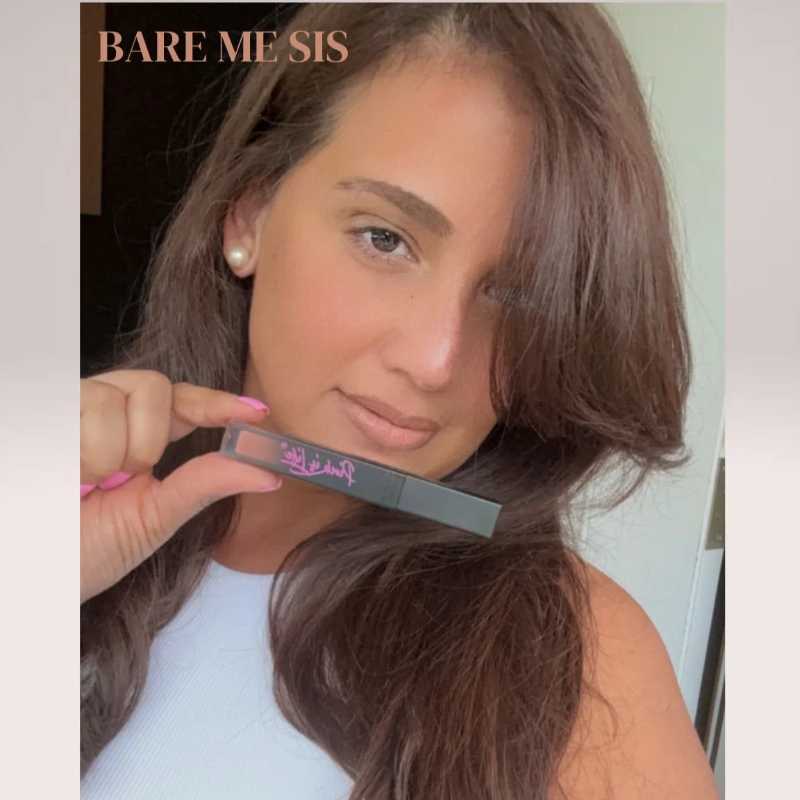 Brillo de labios natural color piel de Bare Me Sis